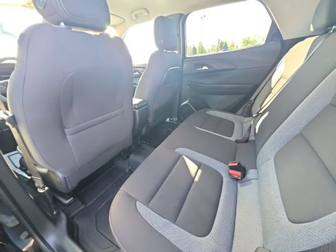 Used 2023 Chevrolet TrailBlazer LT w/ Convenience Package AWD/4WD image 15