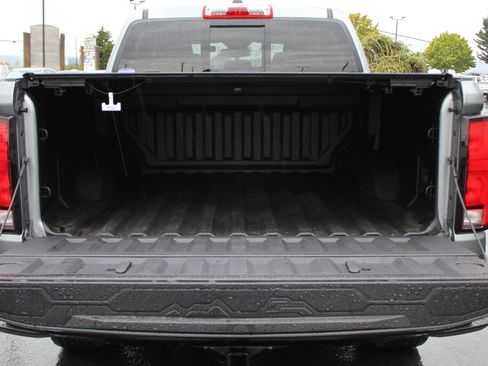 Used 2023 Chevrolet Colorado Z71 image 19