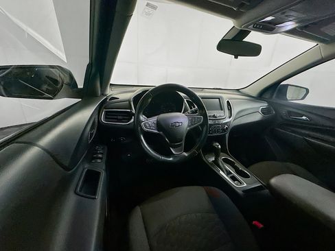 Used 2018 Chevrolet Equinox LT image 18