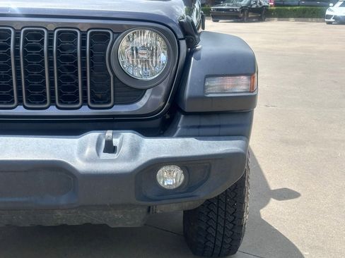 Used 2024 Jeep Wrangler Sport image 4