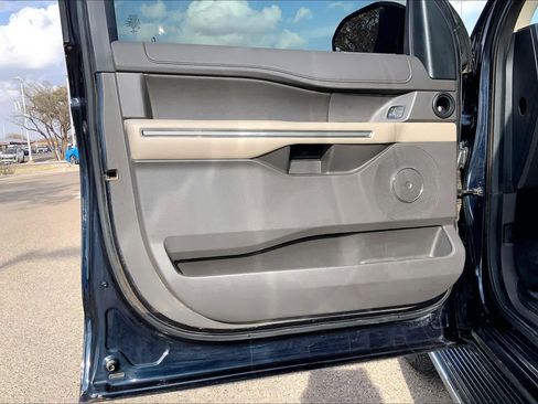 Certified 2021 Ford Expedition Max XLT image 21