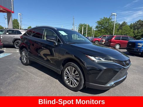 Certified 2022 Toyota Venza XLE AWD/4WD image 10