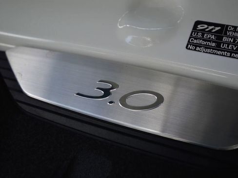 Used 2021 Porsche 911 Carrera image 58