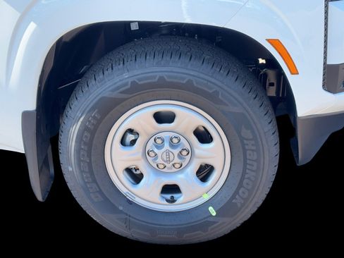 New 2026 Nissan Frontier S image 10