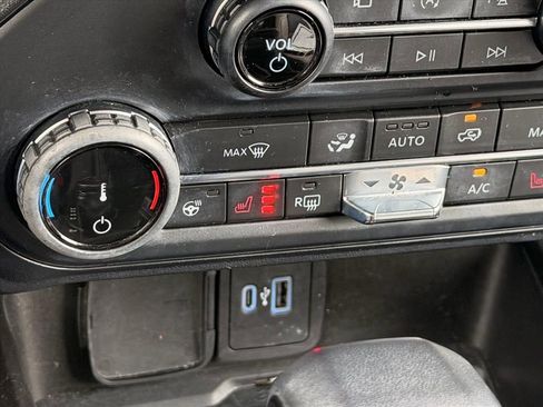 Used 2022 Ford Bronco Wildtrak AWD/4WD image 27