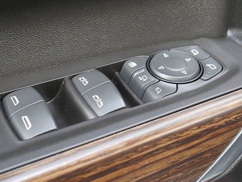 Used 2021 Chevrolet Silverado 2500 High Country w/ Z71 Off-Road Package image 25