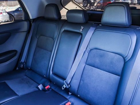 Used 2025 Nissan Ariya AWD image 18