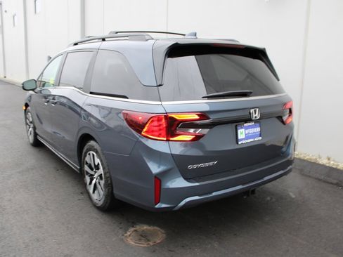 New 2026 Honda Odyssey EX-L image 9