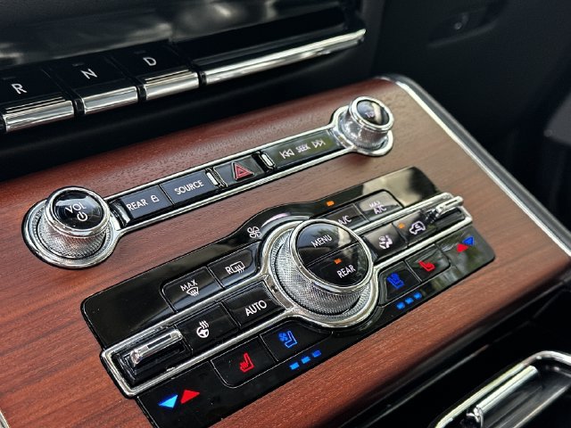 Certified 2023 Lincoln Aviator Reserve w/ Equipment Group 201A AWD/4WD image 25