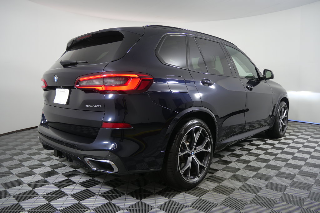 Used 2019 BMW X5 xDrive40i w/ M Sport Package AWD/4WD image 4