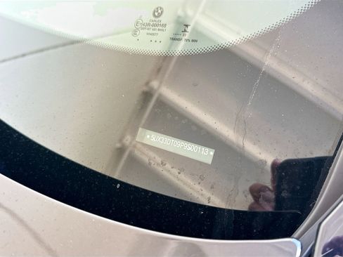 Used 2023 BMW X4 xDrive30i w/ Premium Package AWD/4WD image 7