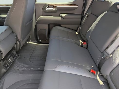 New 2025 GMC Sierra 1500 Elevation image 24
