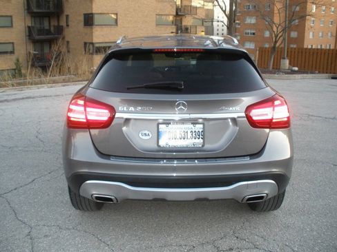 Used 2019 Mercedes-Benz GLA 250 4MATIC image 16