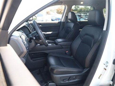 Certified 2024 Nissan Pathfinder SL image 10