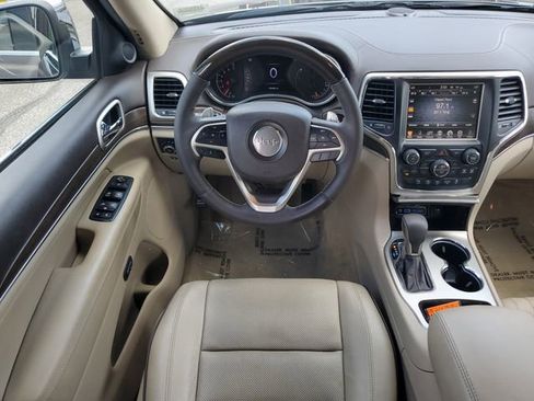 Certified 2017 Jeep Grand Cherokee Overland RWD image 18