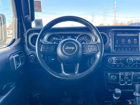 Used 2021 Jeep Wrangler Unlimited Sport image 23