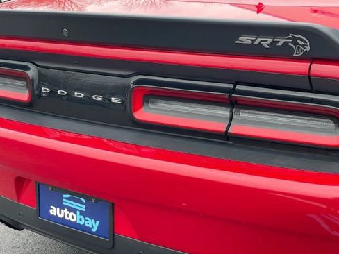 Used 2016 Dodge Challenger SRT Hellcat RWD image 20