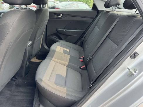Used 2022 Hyundai Accent SEL FWD image 18
