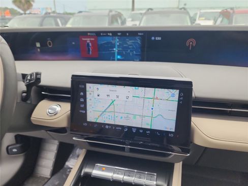 New 2025 Lincoln Nautilus Premier image 26