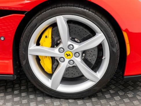 Used 2019 Ferrari Portofino image 53