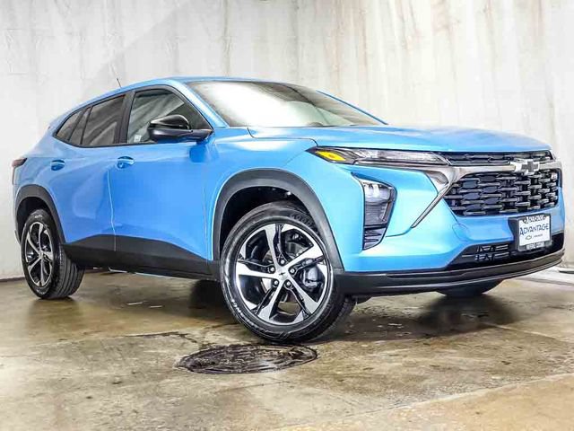 New 2026 Chevrolet Trax RS w/ Driver Confidence Package FWD image 2