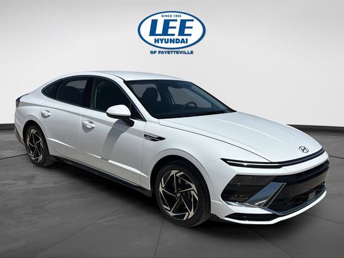 New 2026 Hyundai Sonata SEL image 1