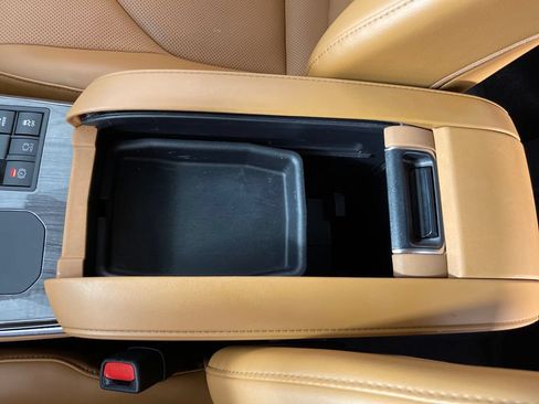 Certified 2024 Toyota Highlander Platinum AWD/4WD image 23