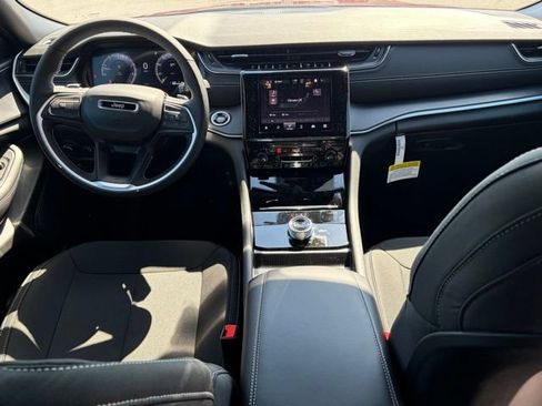 New 2026 Jeep Grand Cherokee Laredo X AWD/4WD image 34