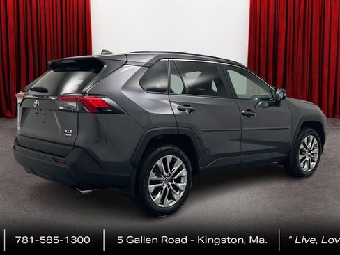 Certified 2021 Toyota RAV4 XLE Premium AWD/4WD image 5