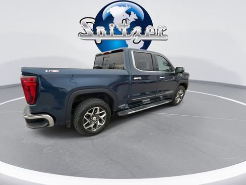 Used 2022 GMC Sierra 1500 SLT w/ SLT Premium Plus Package image 9