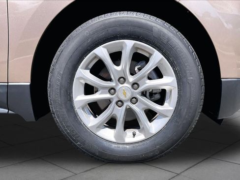 Used 2018 Chevrolet Equinox LS FWD image 10