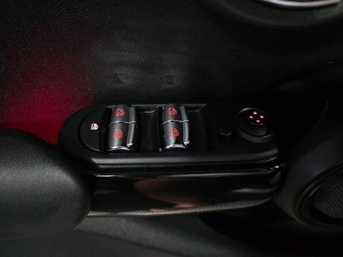 Used 2020 MINI Cooper 4-Door Hardtop FWD image 29