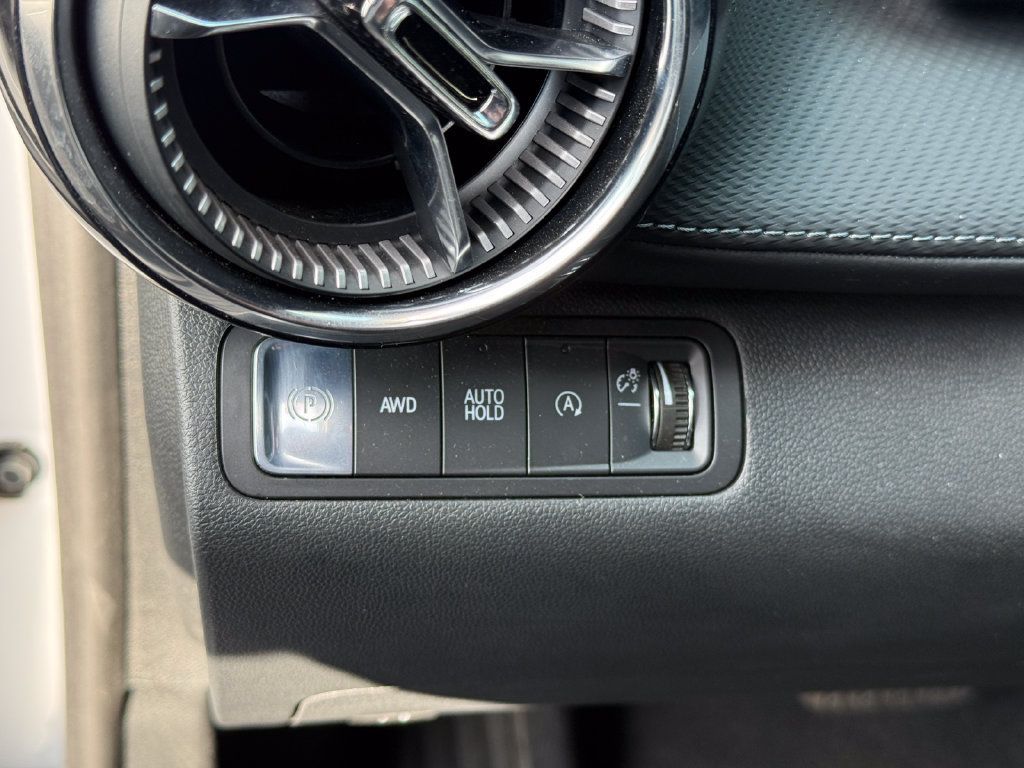 Used 2026 Chevrolet Equinox LT AWD/4WD image 14