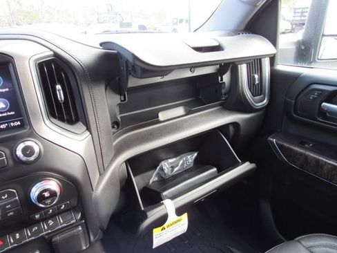 Used 2021 GMC Sierra 2500 Denali w/ Technology Package image 29