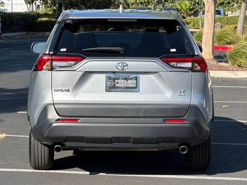 Used 2024 Toyota RAV4 LE image 5
