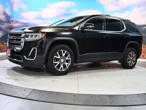 Used 2023 GMC Acadia SLT image 3