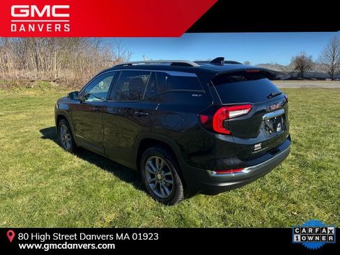 Used 2022 GMC Terrain SLT image 3