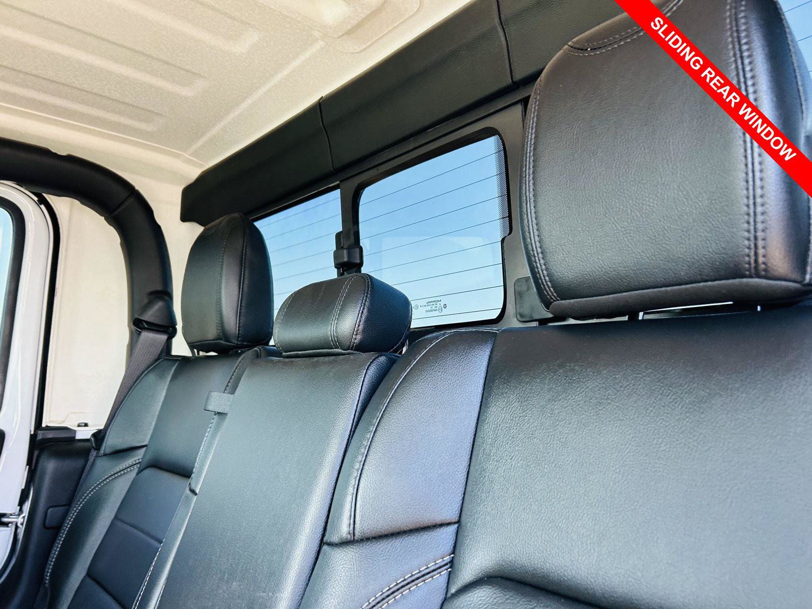 Used 2020 Jeep Gladiator Overland AWD/4WD image 7