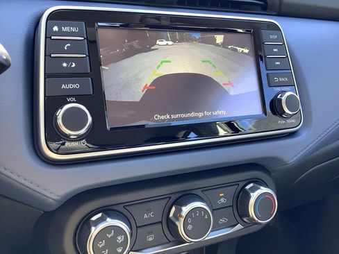 Used 2025 Nissan Versa SV w/ Trunk Package image 26