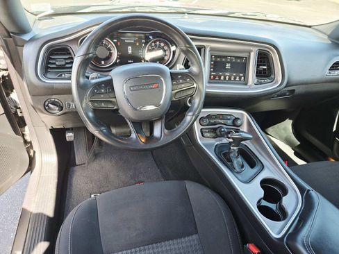 Used 2022 Dodge Challenger GT image 11