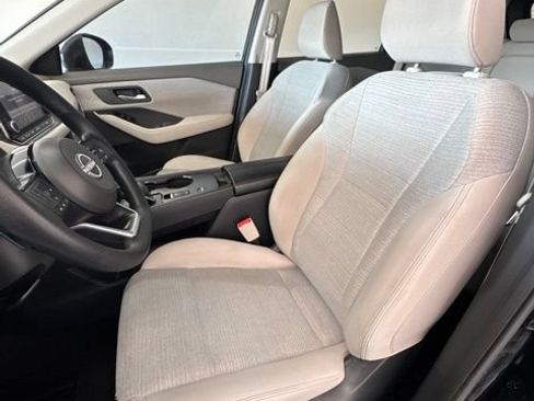Certified 2023 Nissan Rogue SV FWD image 13