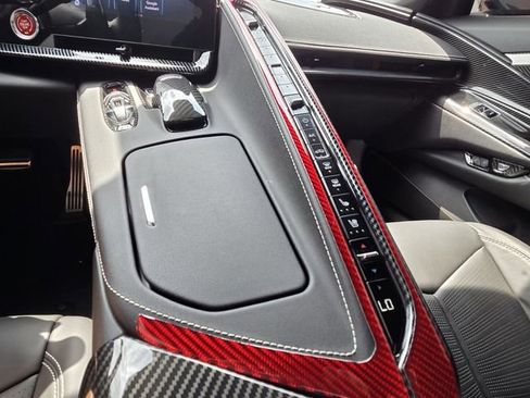 Used 2025 Chevrolet Corvette Z06 w/ Stealth Interior Trim Package RWD image 20