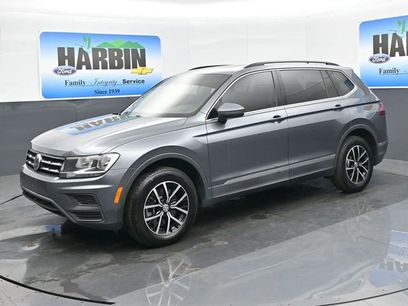Used 2021 Volkswagen Tiguan SE w/ Panoramic Sunroof Package