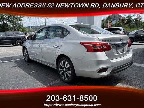 Used 2019 Nissan Sentra SV w/ Special Edition Package FWD image 3