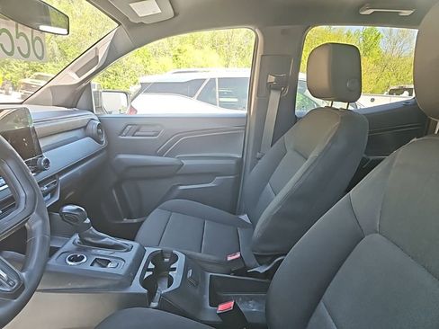 Used 2023 Chevrolet Colorado W/T w/ WT Convenience Package AWD/4WD image 8