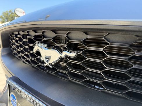 Used 2023 Ford Mustang Coupe RWD image 17