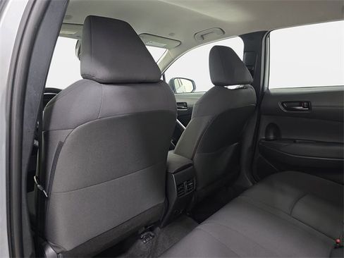 Certified 2024 Toyota Corolla Cross LE image 10