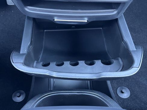 New 2026 Chrysler Pacifica Select w/ S Appearance Package FWD image 7