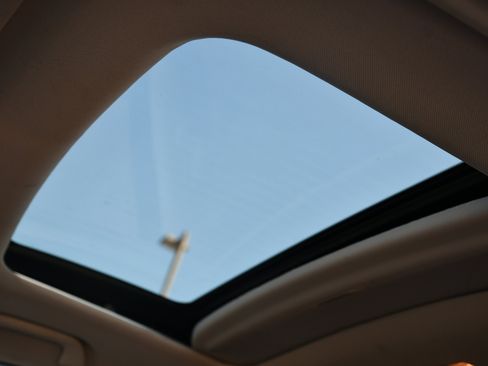 Used 2016 Honda CR-V Touring image 17