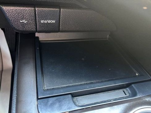 Used 2021 Toyota Camry LE image 30